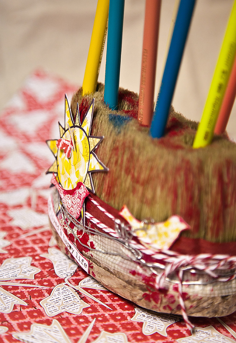 MixedMedia Project Idea Stiftestaender Penholder Geschenkidee